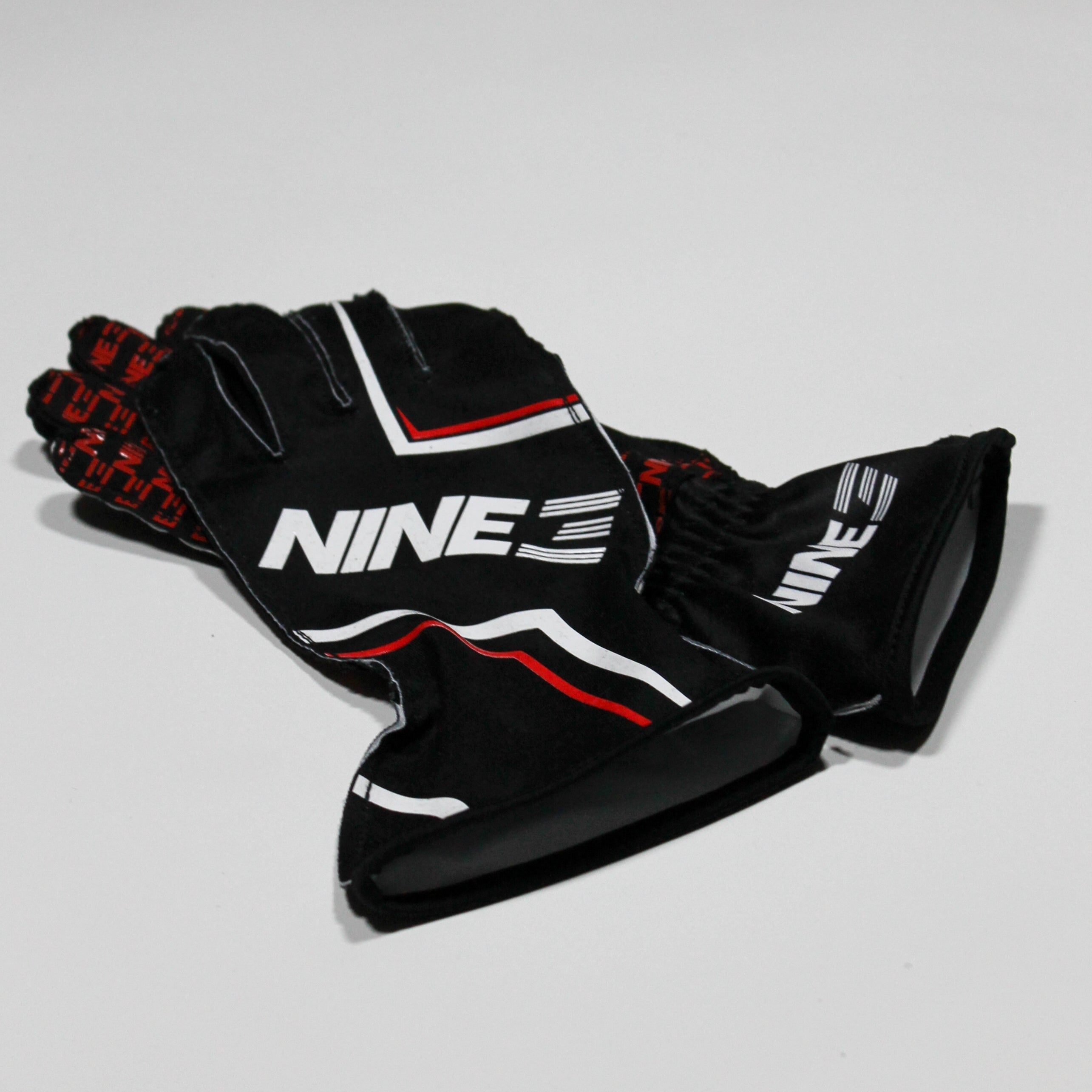 Carbon Blaze Gloves