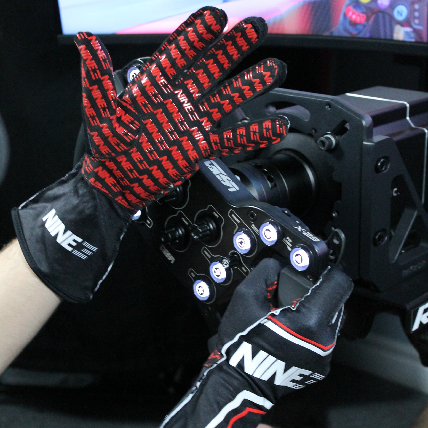 Carbon Blaze Gloves